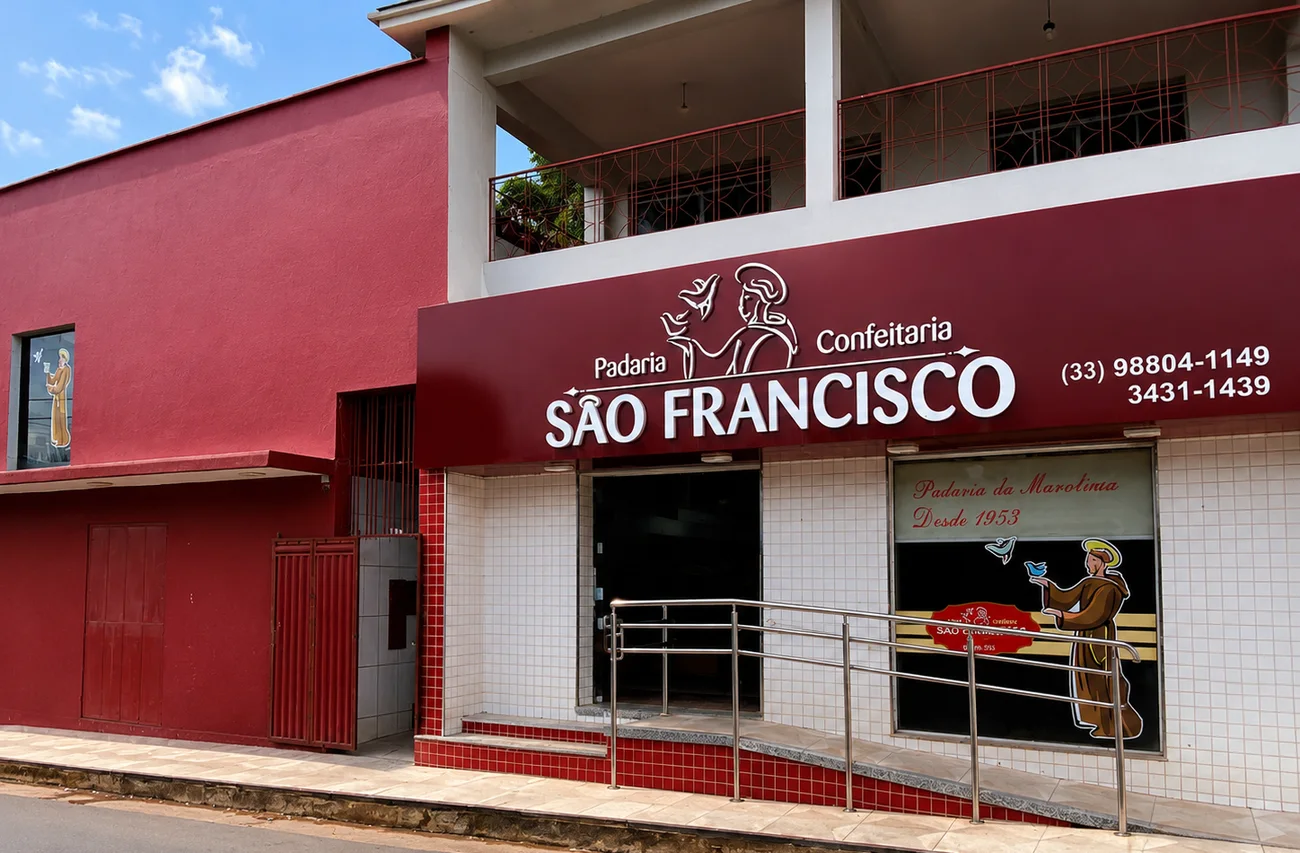 Fachada atual da Padaria São Francisco, na Rua Serafim Peixoto, em Santa Maria do Suaçuí